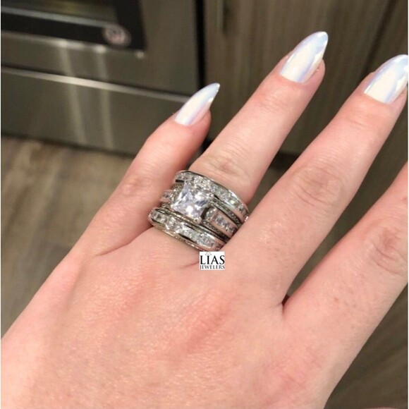 White Gold Oval Cut Simulated Diamond Option Bridal Ring Set  Brand New 14k White Gold filled with Simulated Diamonds Wedding Ring Set